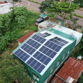 Hoàn thành lắp điện mặt trời áp mái 20 kWp cho anh Lĩnh